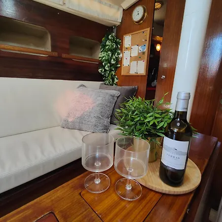 Abombordo Πλωτό κατάλυμα Lisboa